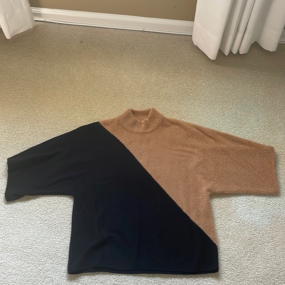 ALFANI colorblock sweater- size ps
